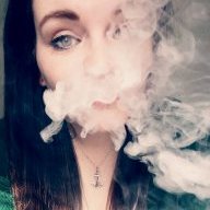 tori_vapes_again