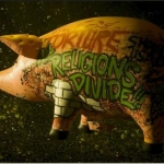 800px Pink Floyd Pig