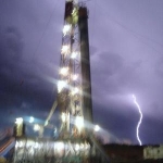 Patterson Drilling Rig 73! Up on floor tripping pipe.