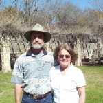 San Antonio - Like Bonnie & Clyde on a stroll through the botanical gardens -- in the wintertime!
