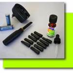 i E-SMOKER's DSE905 : SCREW DRIVER COMBO KIT 
DSE905 Combo Kit :
1 "Screwdriver Unit"
10 cartridges (5 pre-filled / 5 unfilled)
15ml. e-Liquid (Any Flav / Strength)
(2) Batteries 3.7volt / 900mAH 
Charger