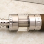 DSC 0566 - New Driptip to compensate for the thumbscrew on the fill hole