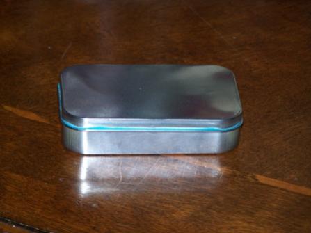 02 Altoids Box Outside