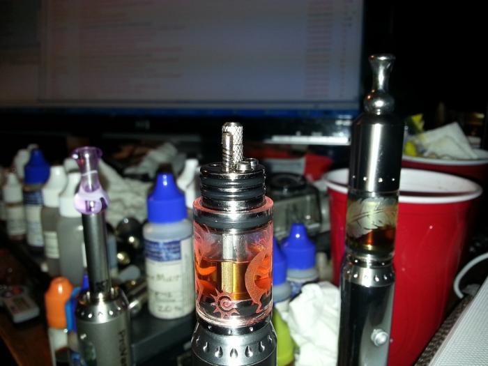 30 AWG Kanthal A1 - 4/5 wrap @ 1.3 ohms