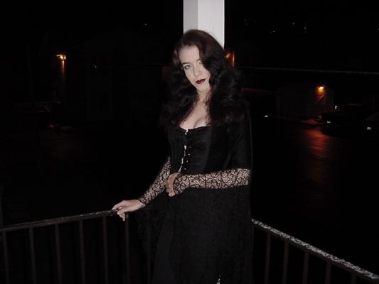 6 months pregnant 2002.