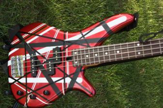 Baditude's Bass
Yamaha RBX170 4 string
LaBella Deep Talking flats strings