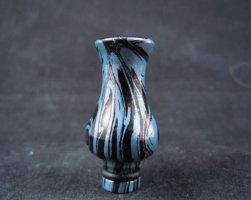 Black & Blue Makume