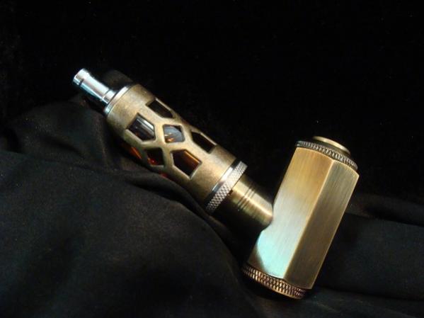 Bronze Mechanical Pipe with an bronze RG500 tank.