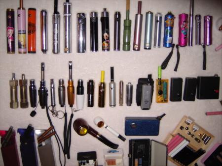 Collection of YouTube commecial

Link : http://www.e-cigarette-forum.com/forum/general-e-smoking-discussion/78628-side-side-comparison-e-cigs-mods.html