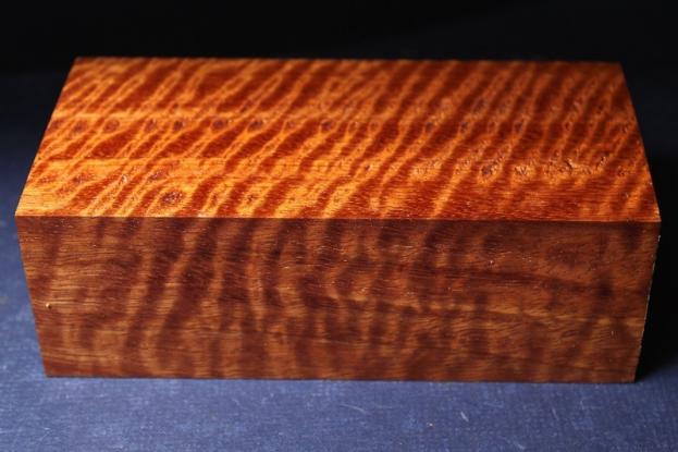 Curly Satinwood1