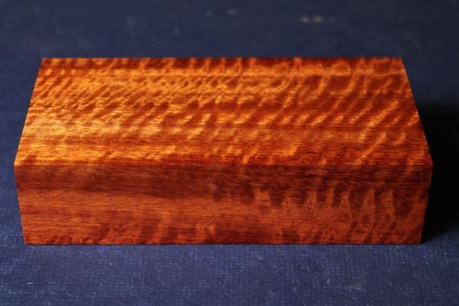 Curly Satinwood2