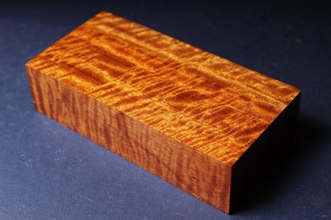 Curly Satinwood4