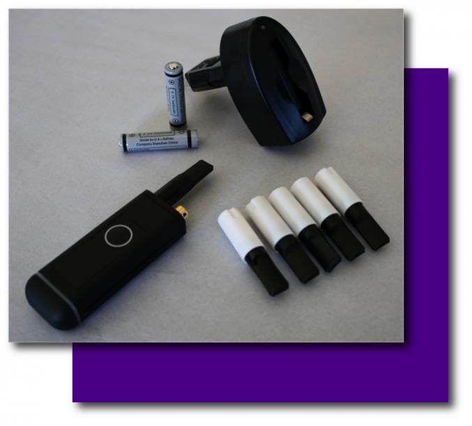 DSE808 kit : i E SMOKER
GREAT NEW ADDITION TO MEET ALL E-SMOKER'S NEEDS!!
LARGE CARTRIDGE CAPACITY / 360mAh / 3.7volts