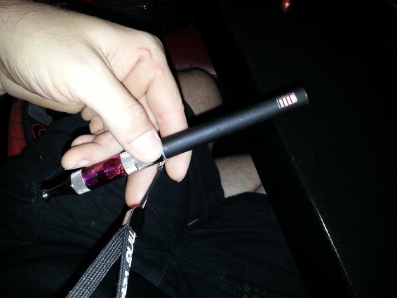 eGo Vari 1100 mAh battery with Vivi Nova clearomizer.