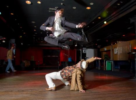 Felix Livinglow Kick