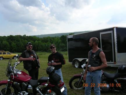 Hawgbarn Poker Run. Thats me in the middle. Yes... the short guy! Lol!