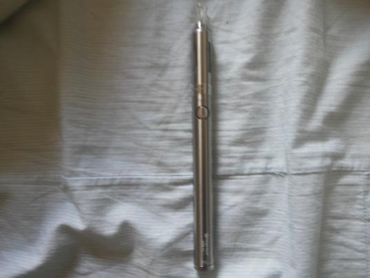 Here it is! My first authentic kit. Evod BCC with Evod VV 1000 mAh battery. But i like it a little, but soon i wanted a new one. So "neeeext".