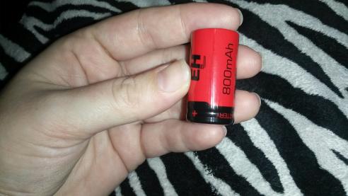 I love this new lil battery I got for my kecig. I can make it really portable with these small batteries ♡♡♡
