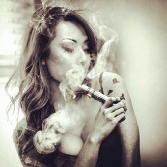 Instagram selfie #vapelife