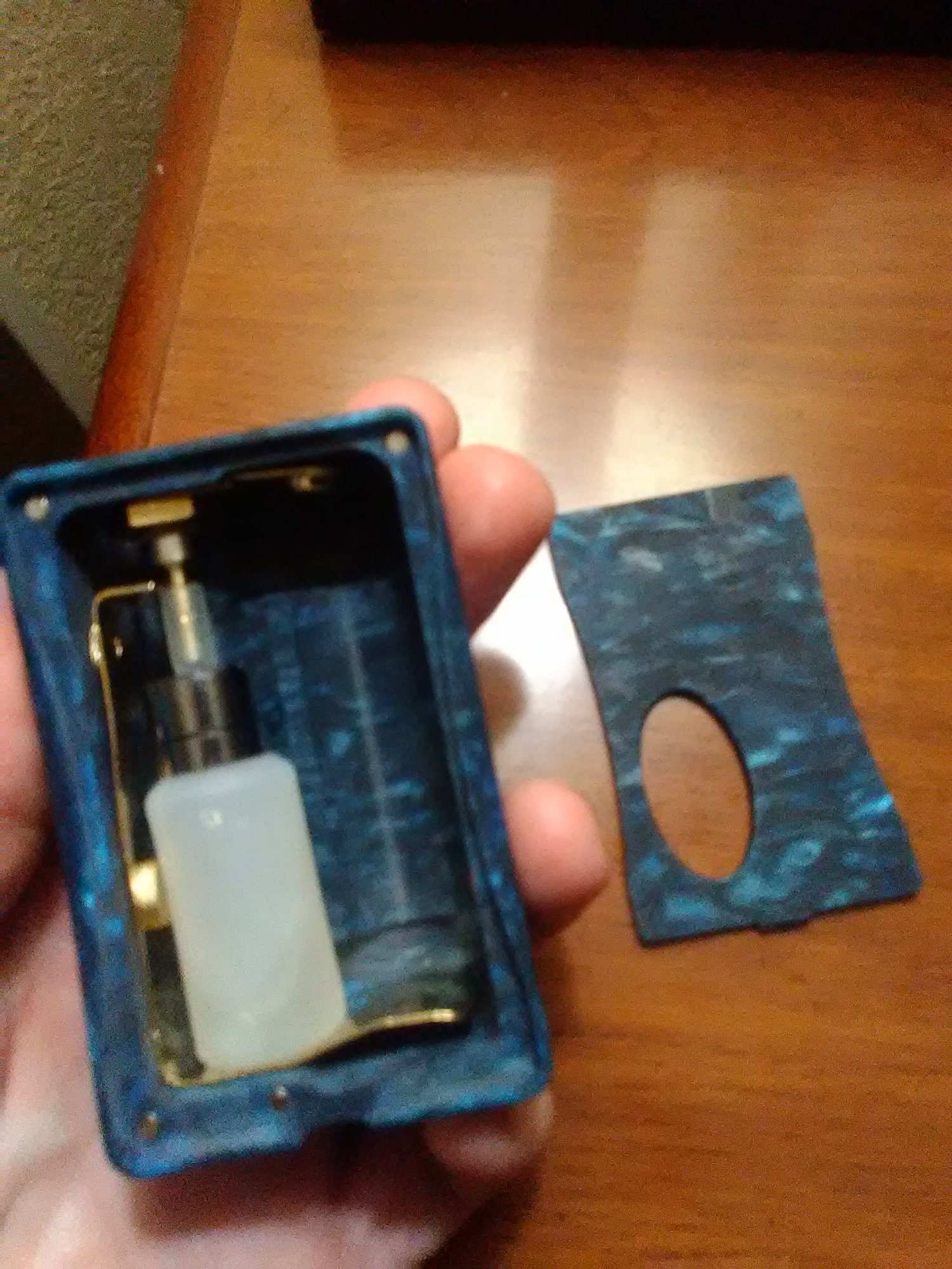 Internals of X-Drip Squonk Mod