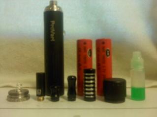 MY fav stuff that I never leave the house with. I'll send the first person to guess what juice that is correctly a lil somethin in the mail (vape related of course 18yo+ only).
