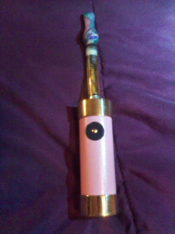pink mini saber touch(limited edition breast cancer awareness) with mystery glow in the dark drip tip
