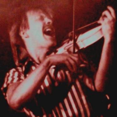 samg 11 redviolin crop