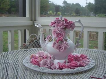 SHABBY CHIC TEA POT