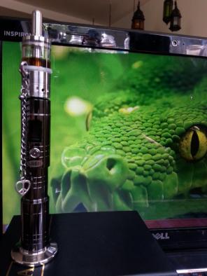 Sigelei V5 with Kanger Mega SS tank and Cigtechs Chrome End Cap.
