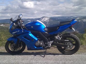 SV650SAFK9 @ top of Ice House Rd. Pollock Pines, CA. 04/2011