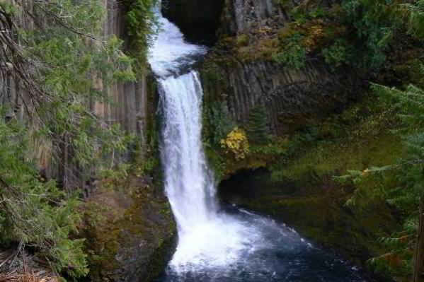 Toketee Falls, Oregon