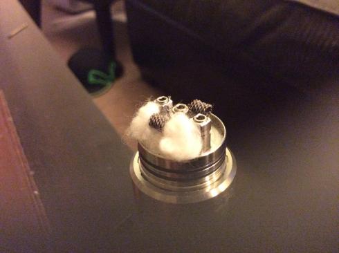 twisted 28 g dual coil on zenith v2 (0.22 ohms)
