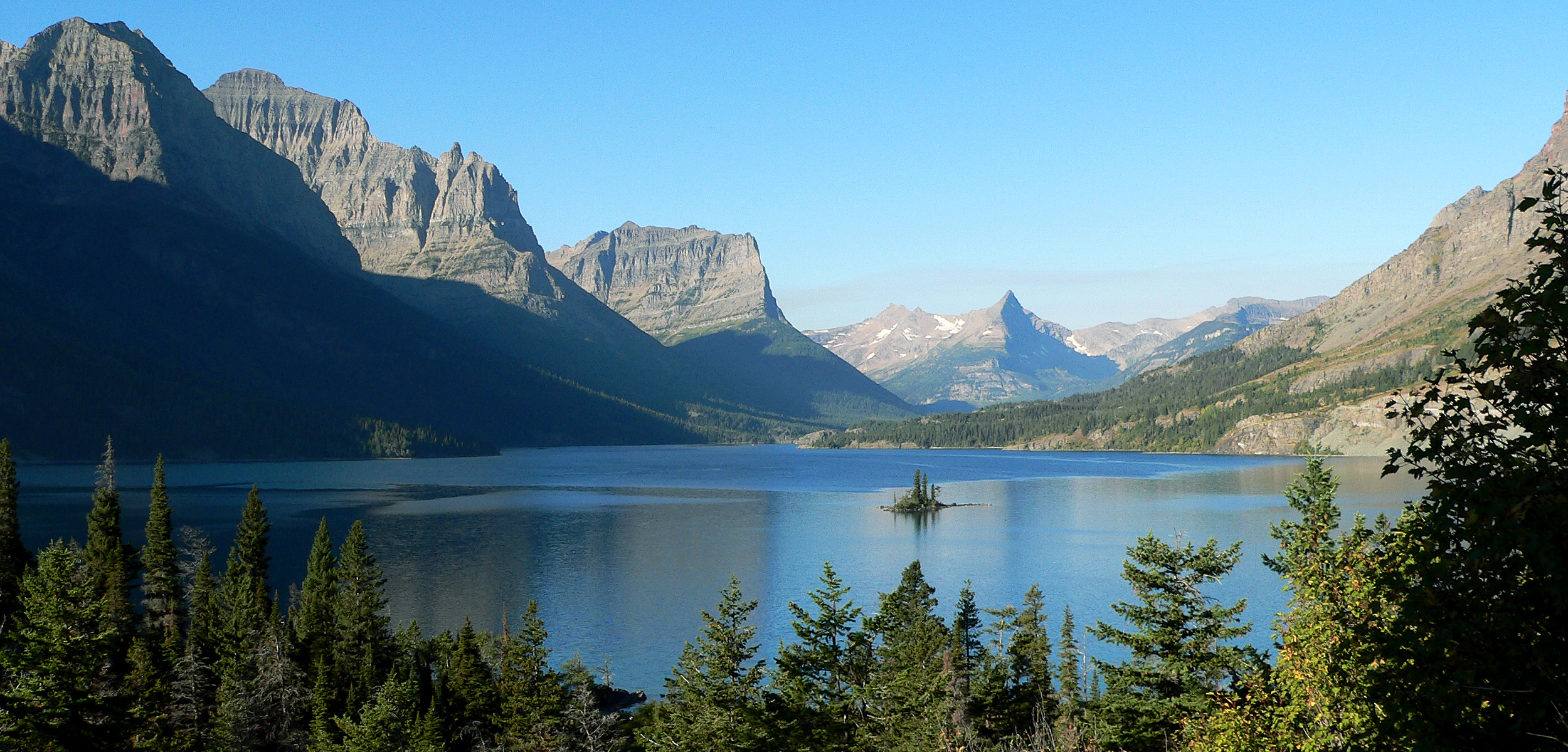St_Mary_Lake.jpg