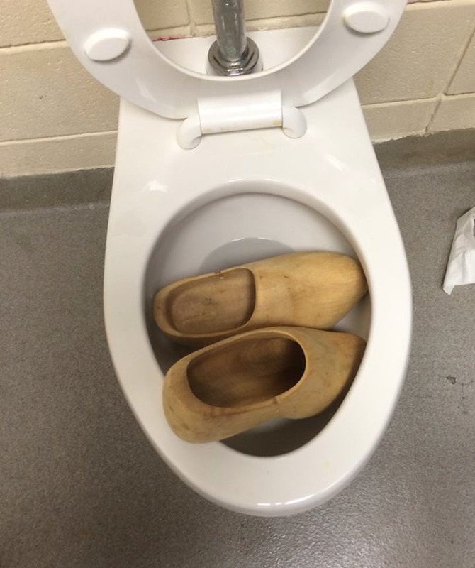 clogged-toilet.jpg