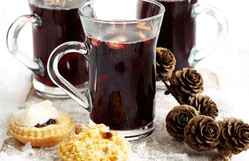 543358-uses-of-warm-wine.jpg