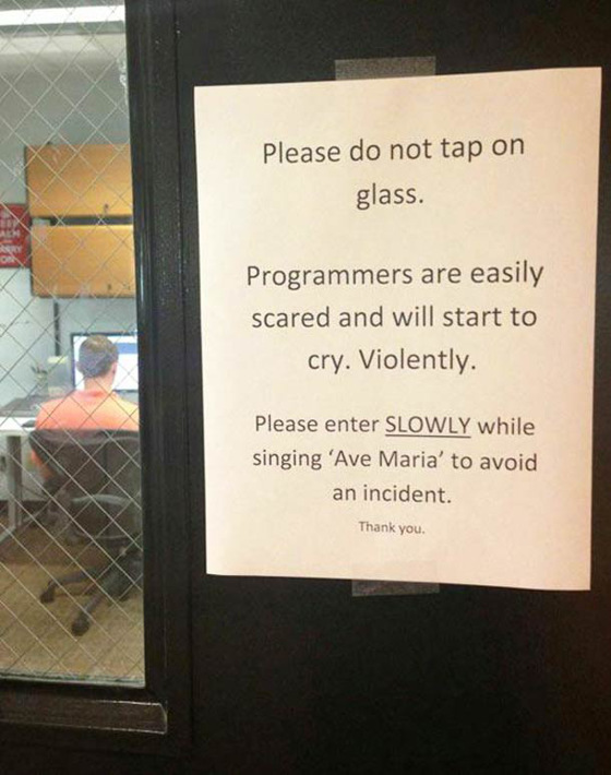 sign_dont-scare-programmers.jpg