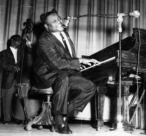 Fats-Domino-at-piano.jpg