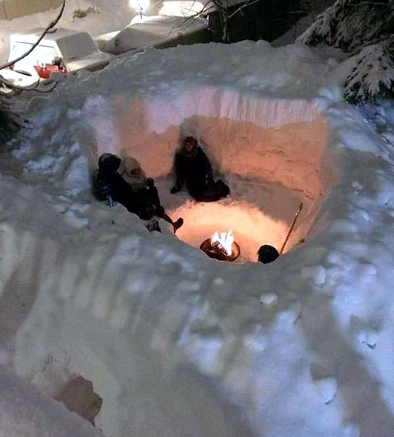 snow-pit-fire.jpg