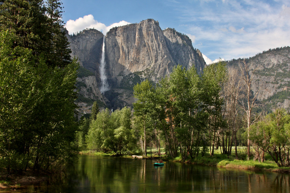 swinging-bridge-yosemite-falls-1000w.jpg