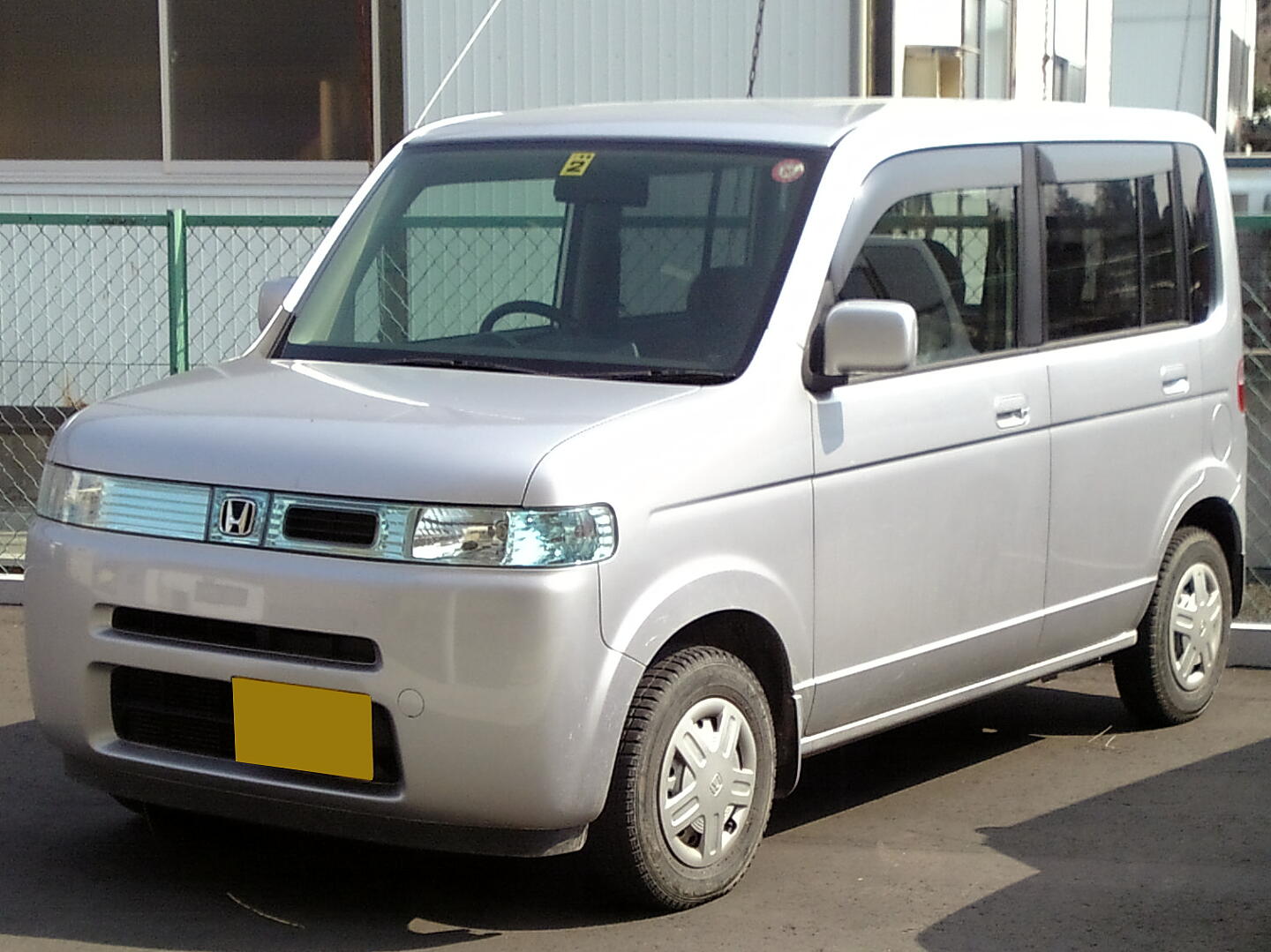 Honda_That's_2002.jpg