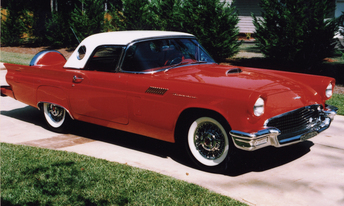 1957_ford_thunderbird-pic-37121.jpeg
