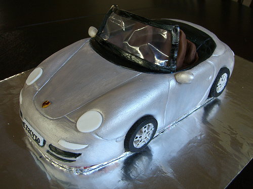 porsche%20cake.jpg