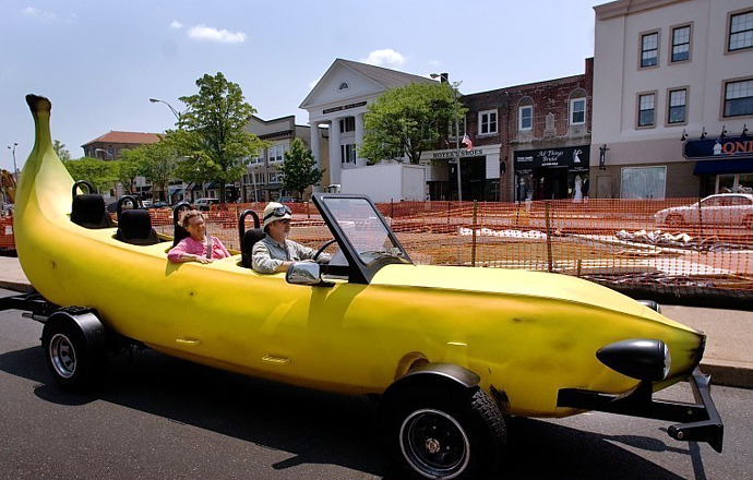 banana-car.jpg