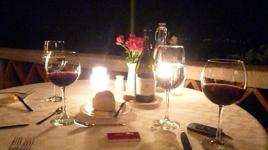 candlelight-dinner.jpg