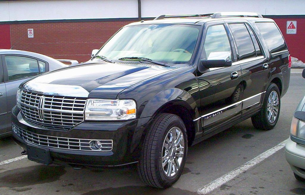 2007_Lincoln_Navigator.jpg