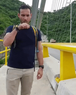 df95c3a072444b507072154e0edca39e.gif