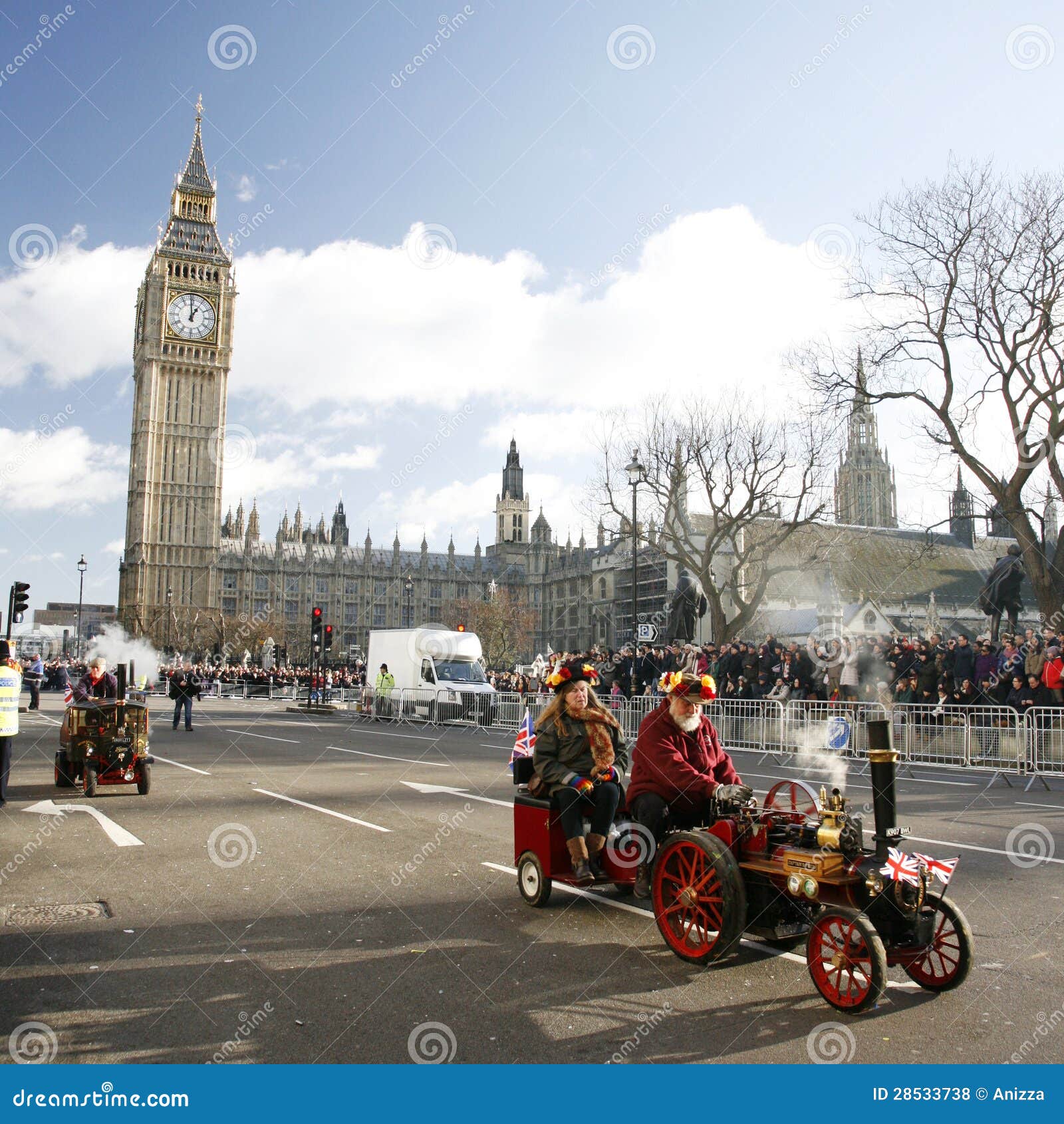 2013-london-new-years-day-parade-28533738.jpg