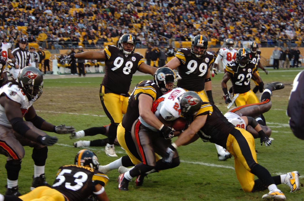 Steelers_defense.jpg