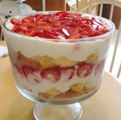 angel-food-cake-dessert-strawberry.jpg