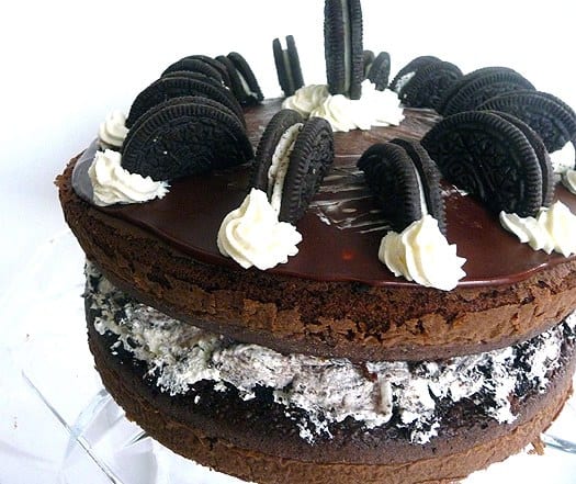cookies-and-cream-oreo-cake-main.jpg